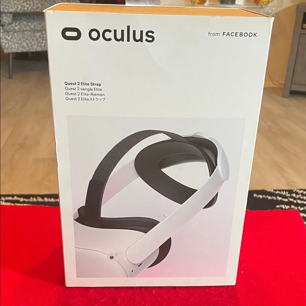Oculus Quest 2 Elite Strap in White and Black